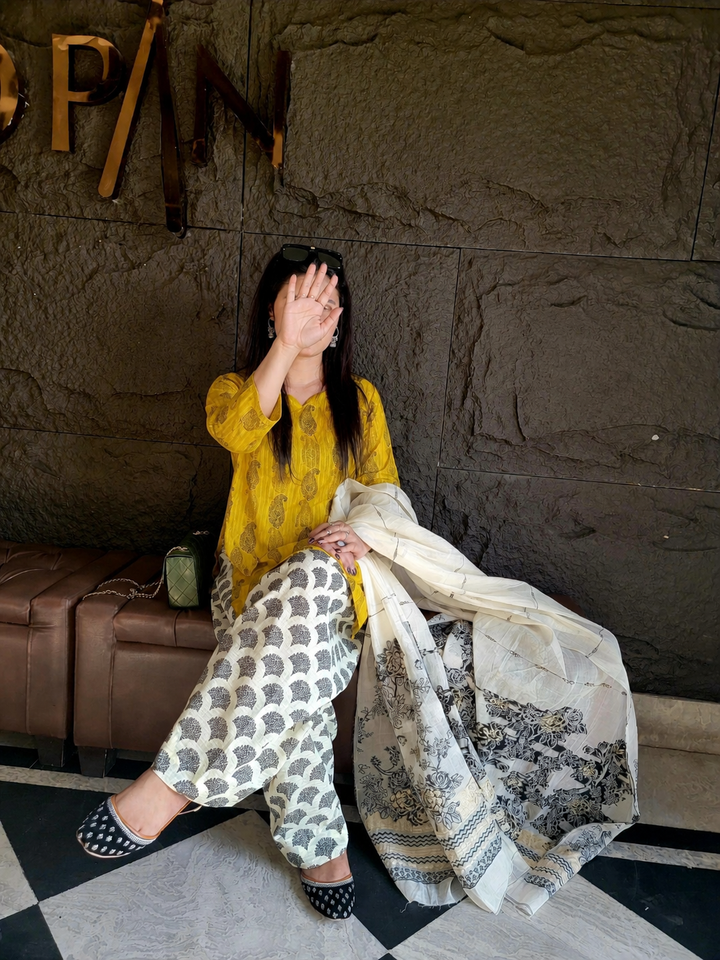 Noor Mustard Paisley Doriya Cotton Kurta Set | Casual & Eid Wear